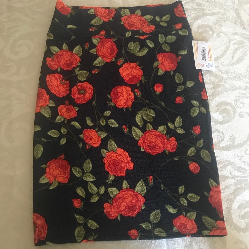 LulaRoe Cassie